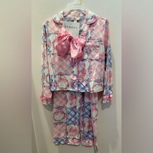 Absolutely Adorable btween Pink/Blue Plaid with Bows Kids Pajama Set- Size 4-NWT